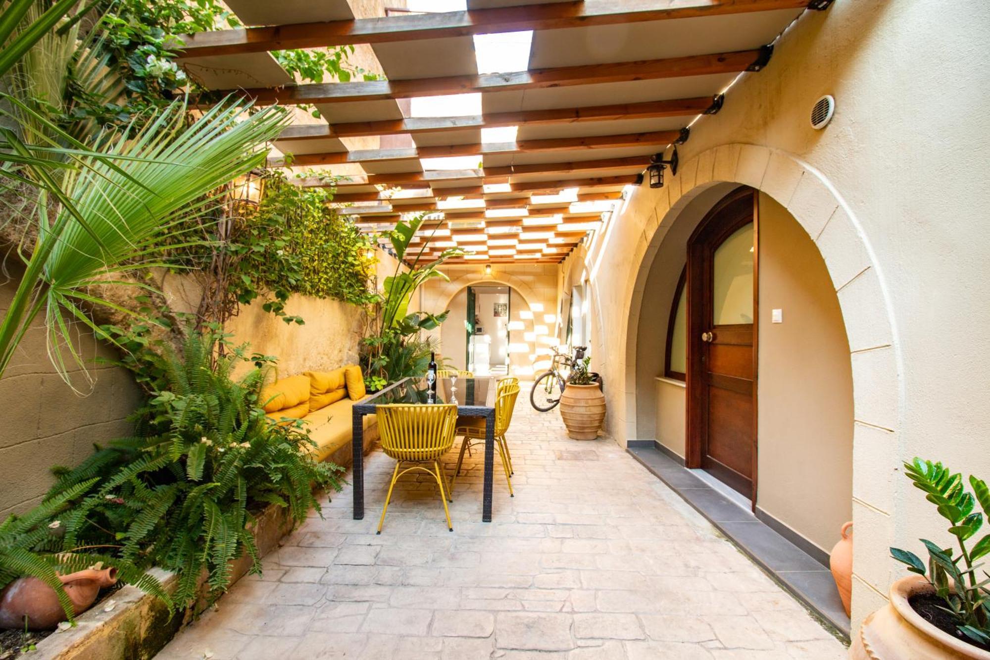 Kathy'S Apartments Rhodes City Bagian luar foto